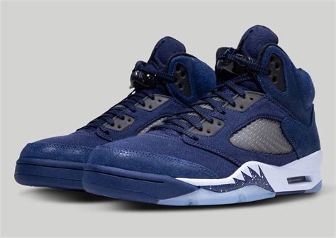 midnight navy blue 5s.